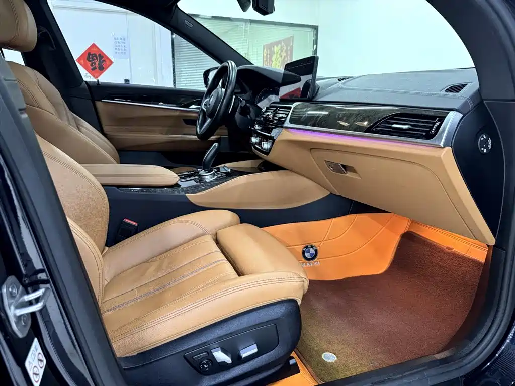 BMW 6 Series GT 2021 630i M Sport Package фото 12