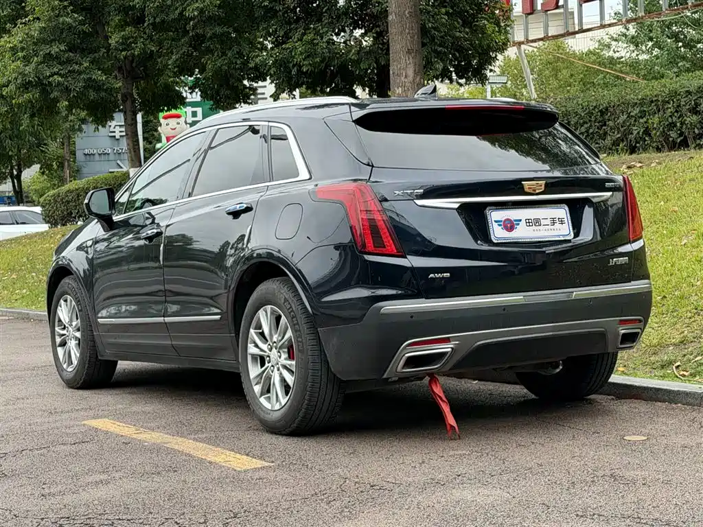 CADILLAC XT5