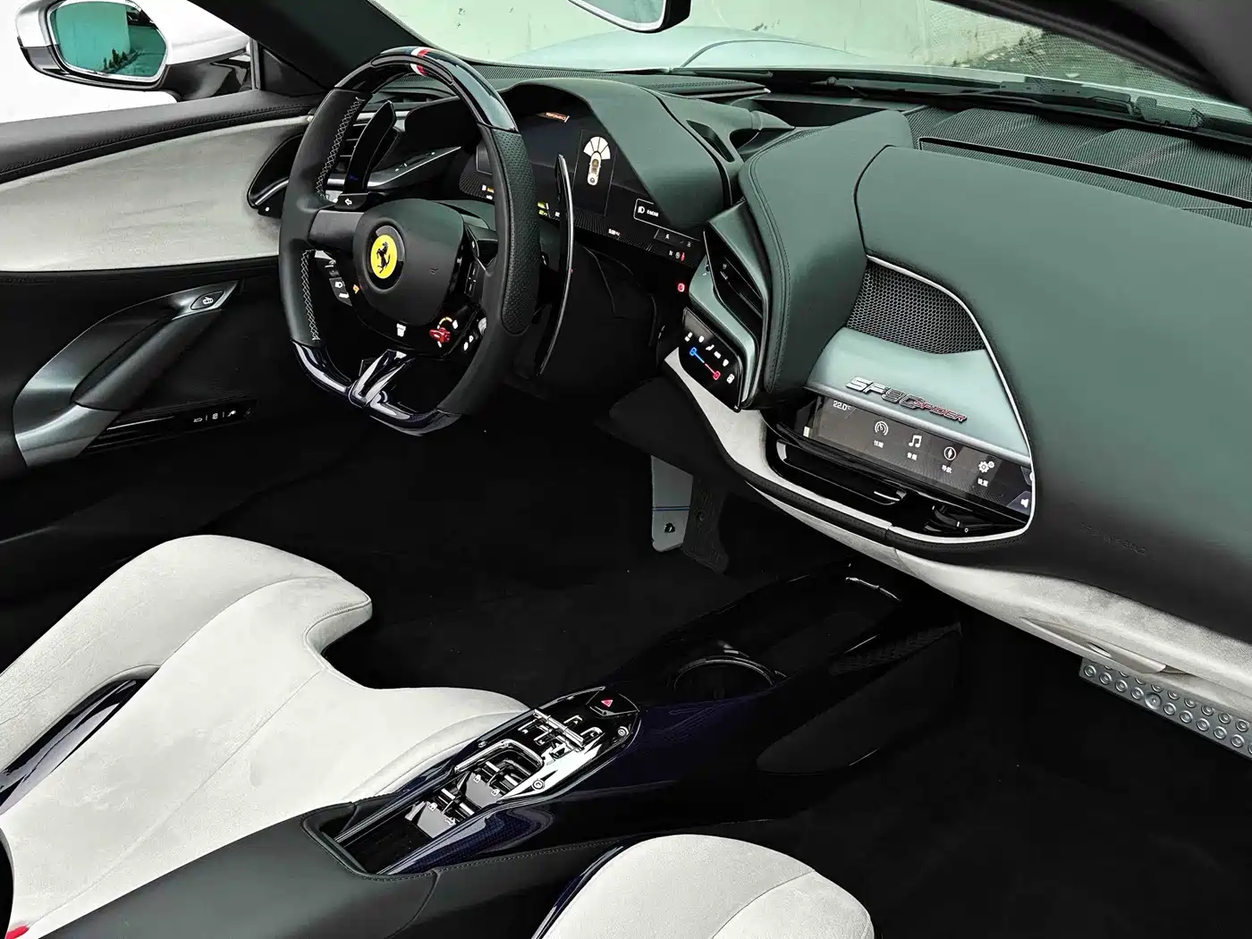 Ferrari SF90 2024 2021 3.9T V8 Spider