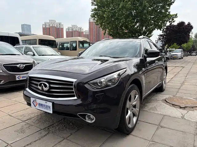 Infiniti Infiniti QX70 2013 3.7L Standard Edition