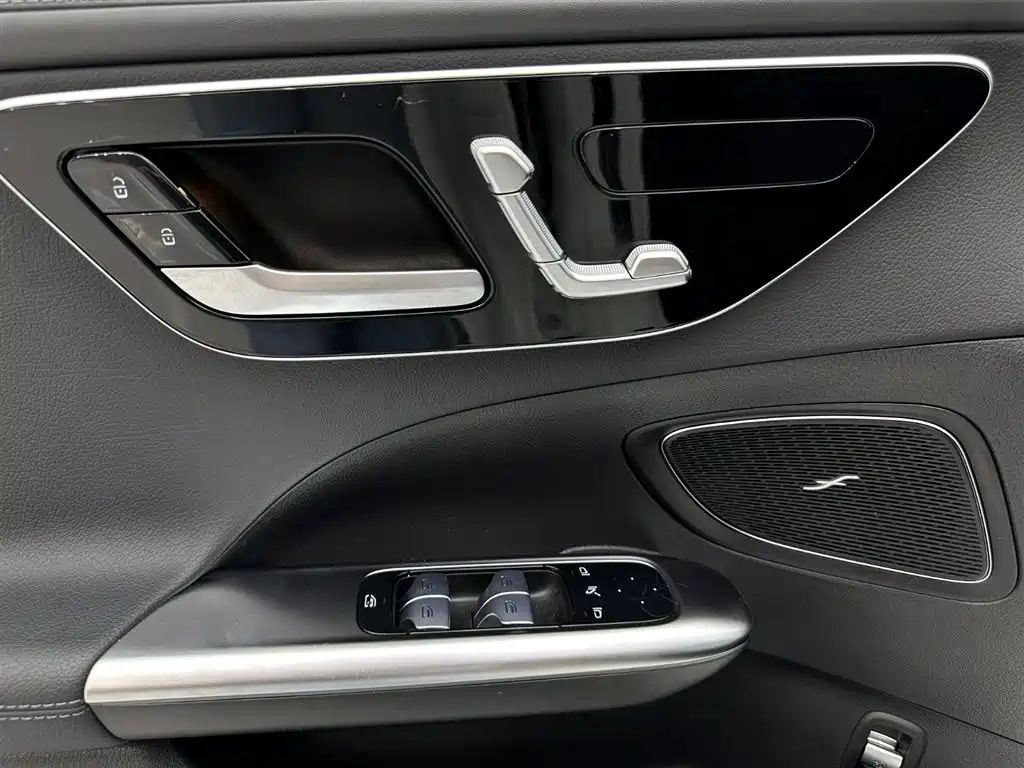 Mercedes-Benz C-Class 2024 C 260 L Sport фото 23