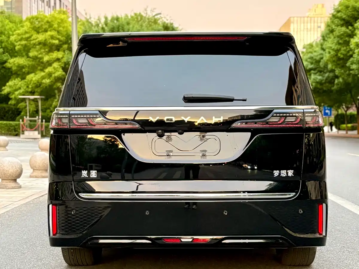 Voyah Auto Voyah Dreamer 2025 PHEV AWD Excellent Kunpeng Edition фото 5