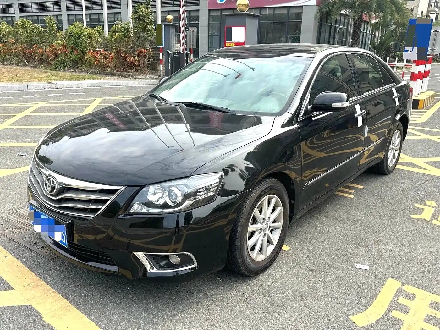 Toyota Camry 2013 200G Classic Luxury Edition