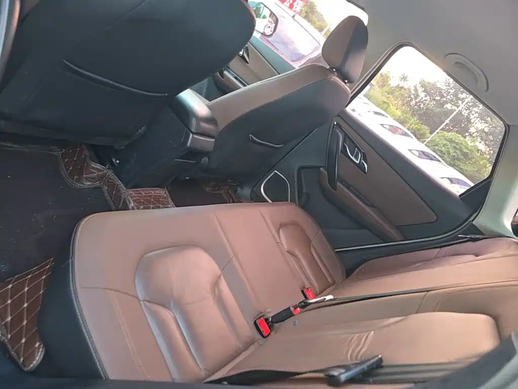 FAW Senya R7 2017 2016 1.6L Automatic Luxury