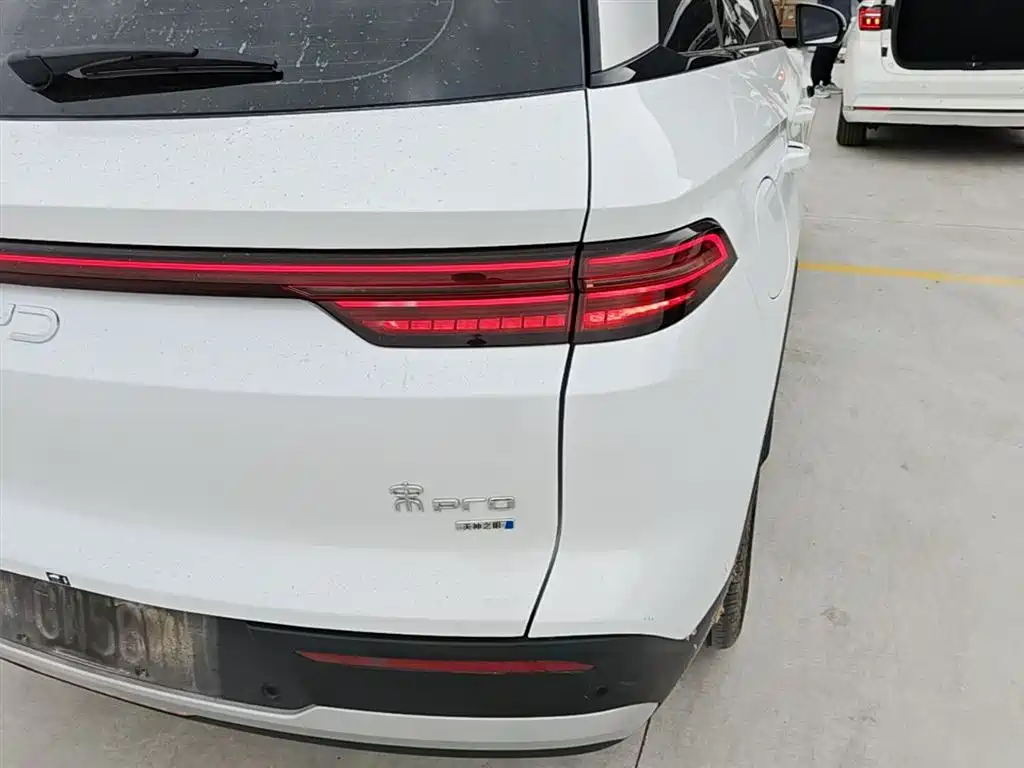 BYD Song Pro New Energy 2025 2nd Generation Smart Drive Edition DM-i 75KM Leading Type фото 8
