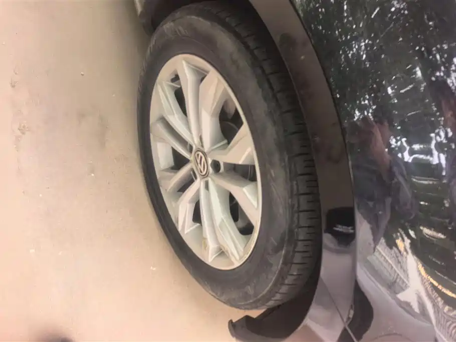 Volkswagen Magotan 2019 330TSI DSG Luxury China V фото 6