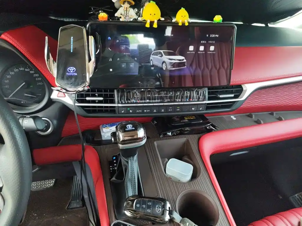 Toyota Sienna, миниатюра 6