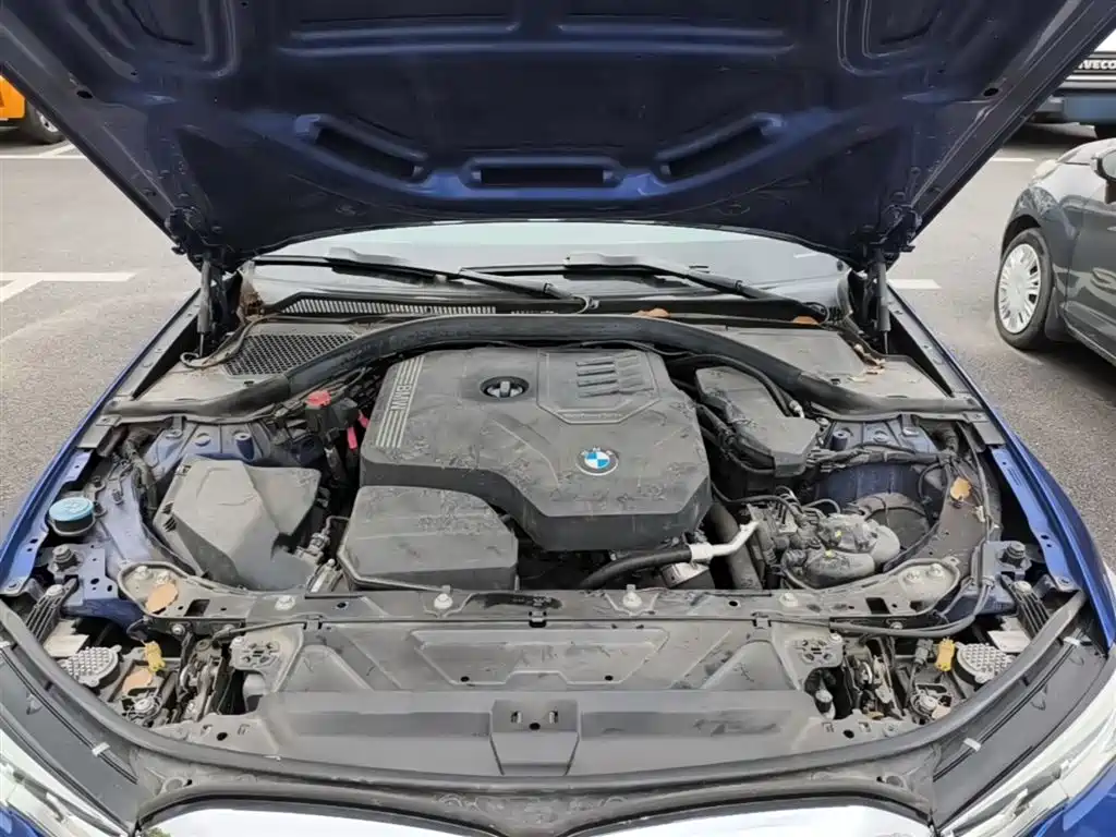 BMW 3-SERIES