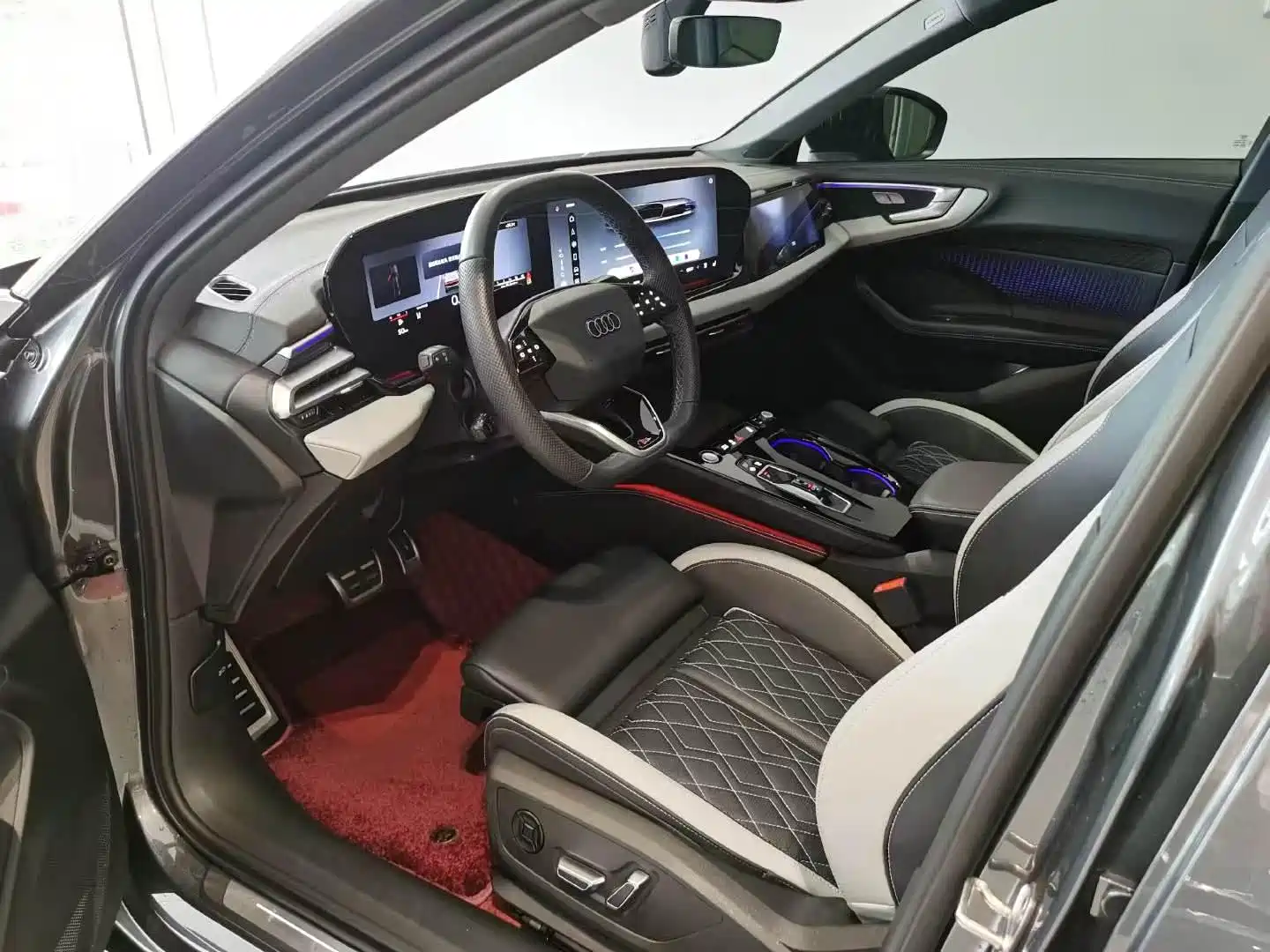 Photo 6 - Audi A5L