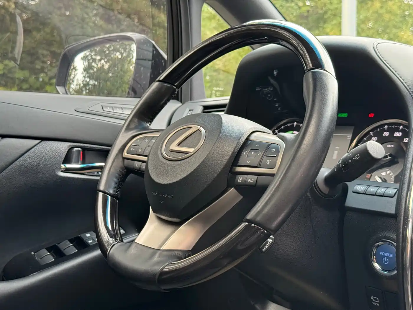 Lexus LM 2020 2020 300h Seven-Seater Elegance Edition