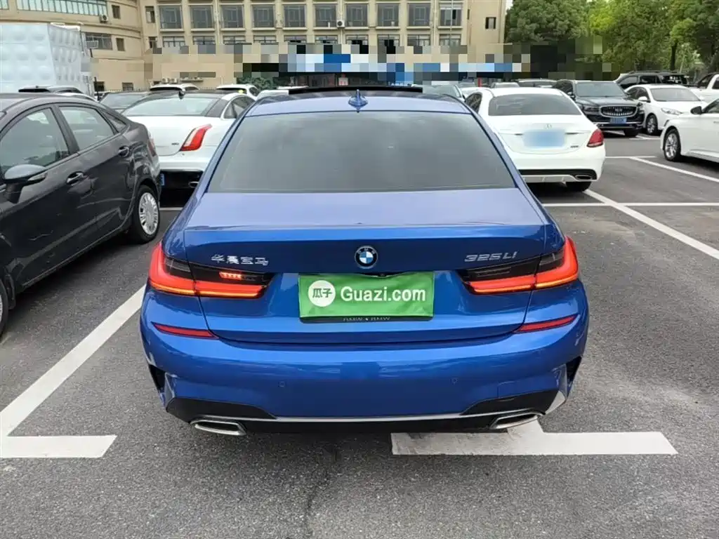 BMW 3-SERIES