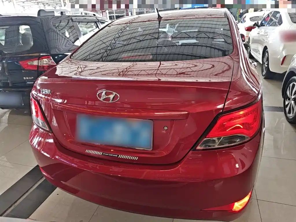 Hyundai Verna 2014 1.4L Automatic Smart GLS фото 6