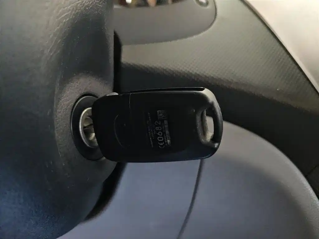 Hyundai Verna 2014 1.4L Automatic Smart GLS фото 9