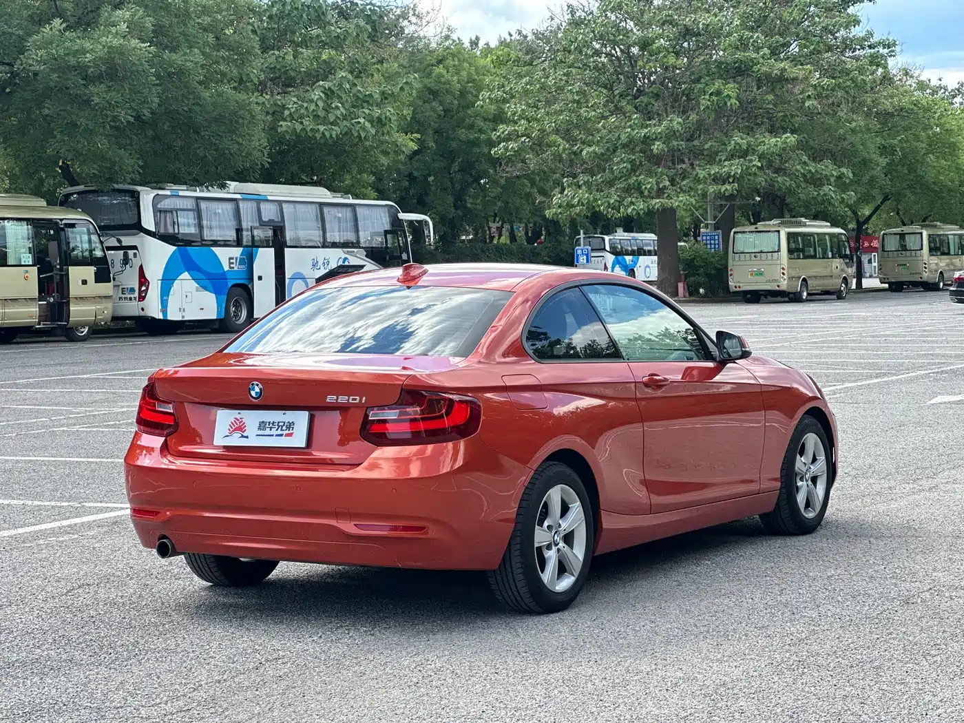 BMW 2 Series (Import) 2015 2014 220i Leading