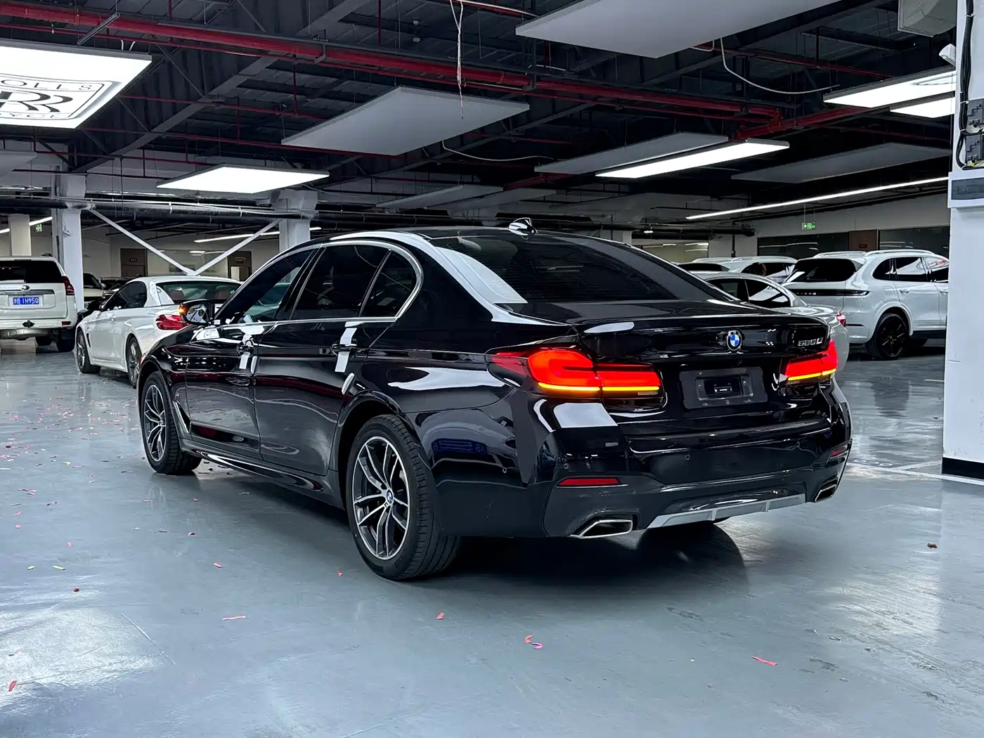 BMW 5 Series 2022 525Li M Sport Package фото 6