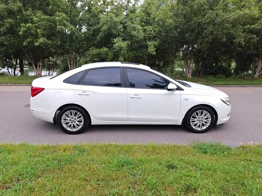 Фото 8 - Buick Excelle