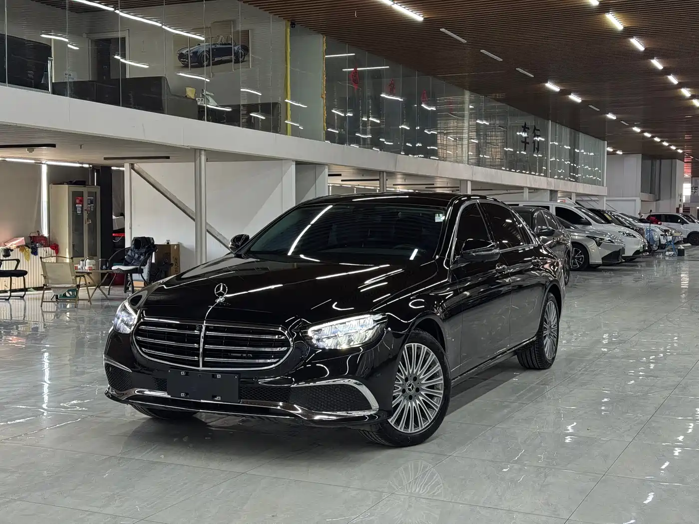 MERCEDES-BENZ E CLASS