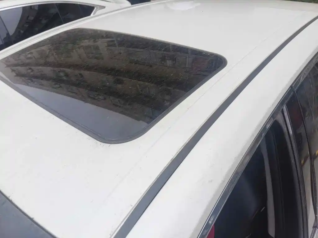 Photo 6 - Toyota Camry