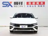 Photo 2 - Hyundai Elantra
