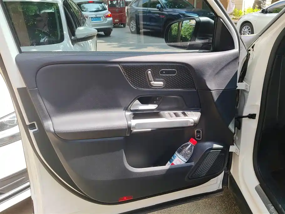 Mercedes-Benz GLB 2024 Facelift GLB 220 Style фото 7