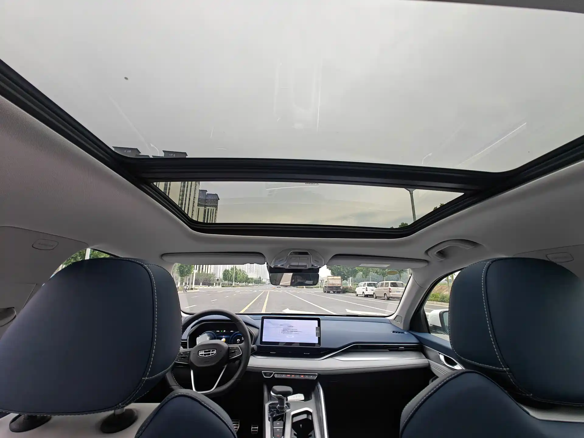 Фото 7 - Geely Preface
