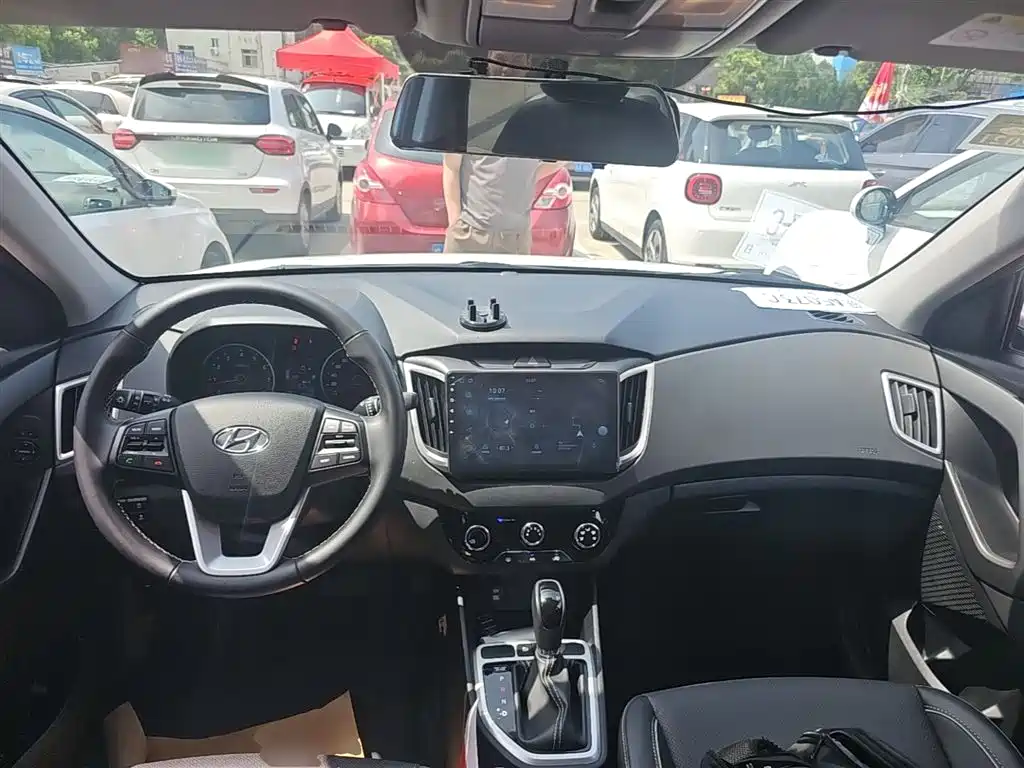Hyundai Beijing Hyundai ix25 2017 1.6L Automatic Smart Edition фото 10