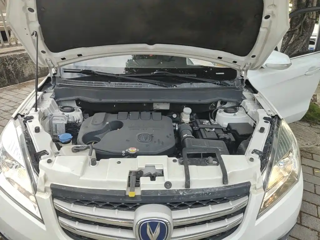 Changan CS35 2017 2016 1.6L Automatic Luxury Model China V