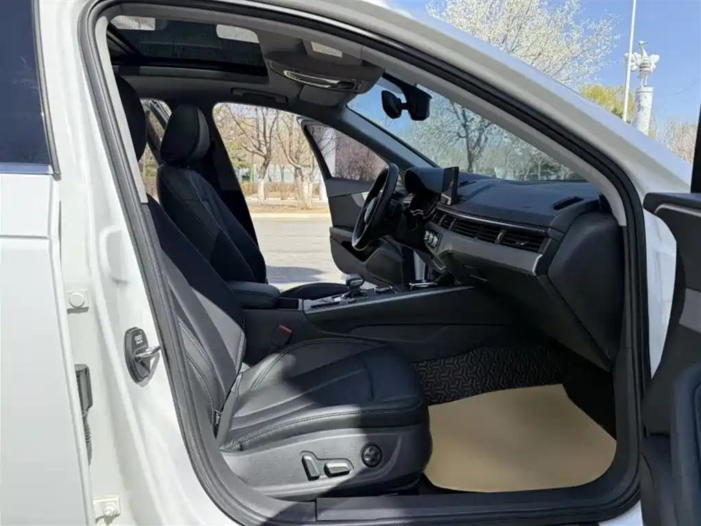 Audi A4L 2019 40 TFSI Progressive (China VI) фото 20