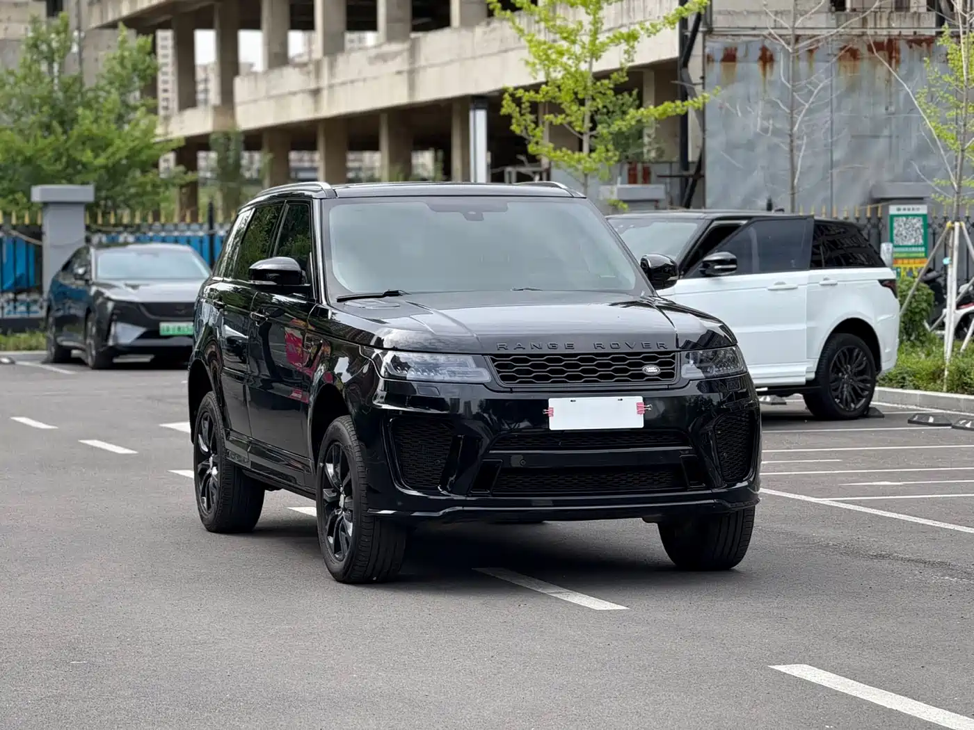 Land Rover Range Rover Sport 2014 3.0 SC V6 HSE фото 3
