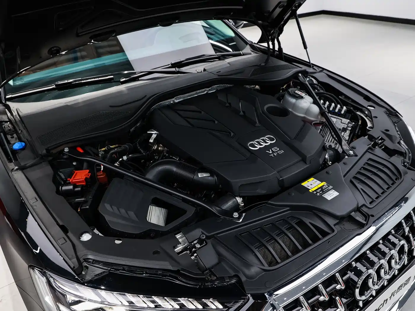 Audi A8 2025 2024 Model A8L 55 TFSI quattro Flagship