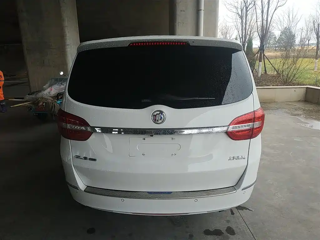 Buick GL8 2018 28T Premium Model China VI фото 5