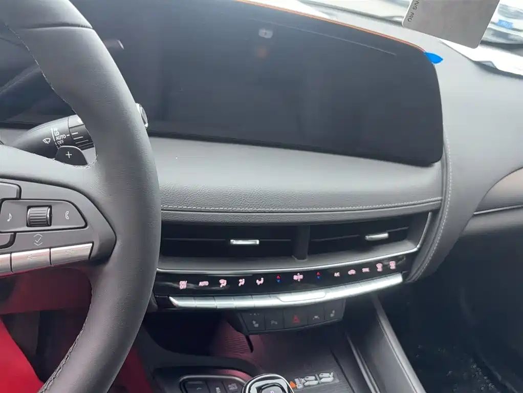 Cadillac CT5 2024 28T Luxury Model Pro фото 5