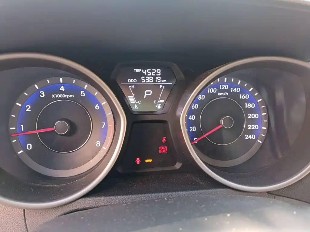 Hyundai Langdong 2015 2015 1.6L Auto Trend