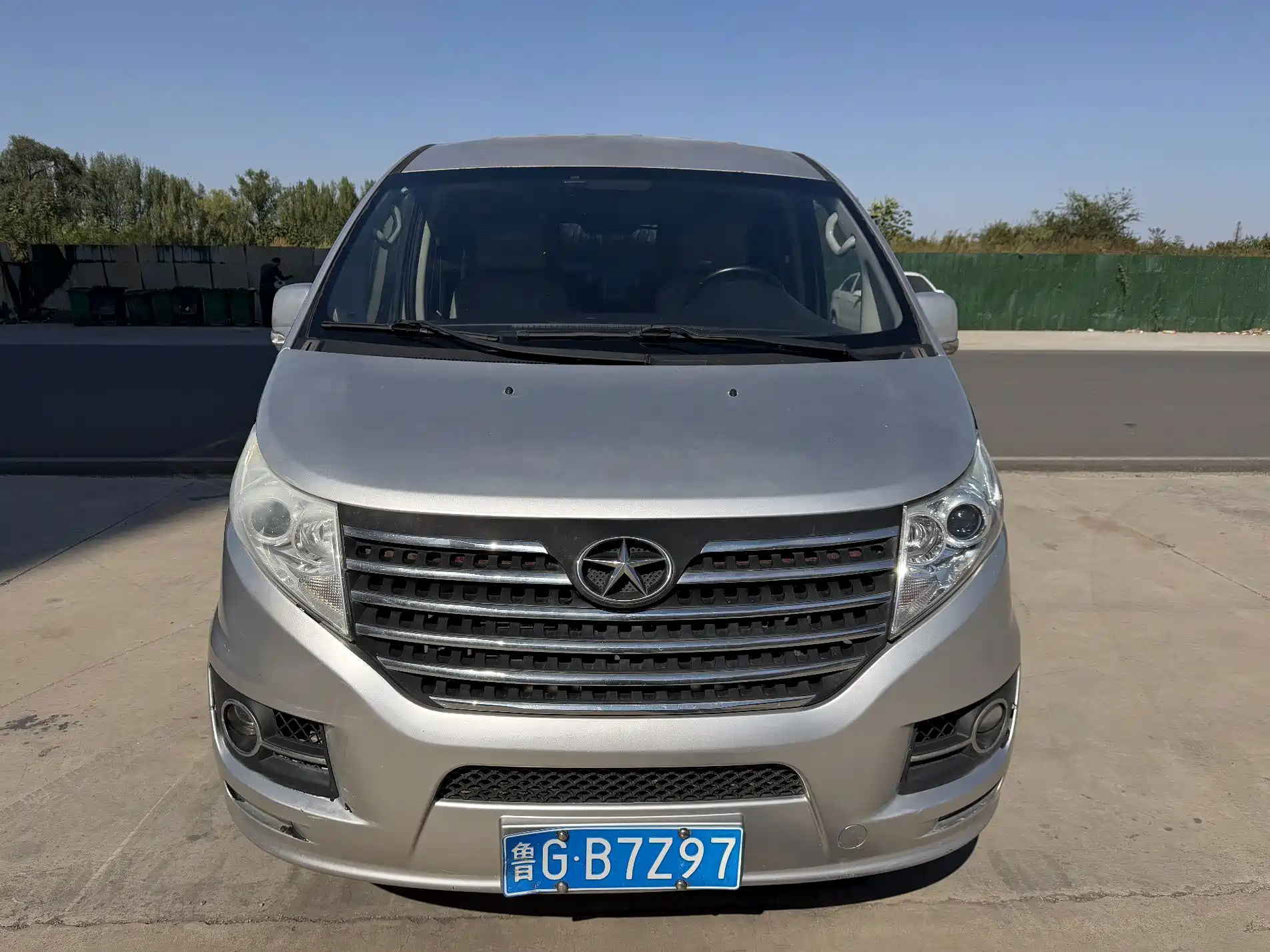 Фото 2 - JAC Refine M5