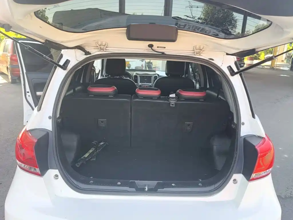 Фото 19 - Haval H1