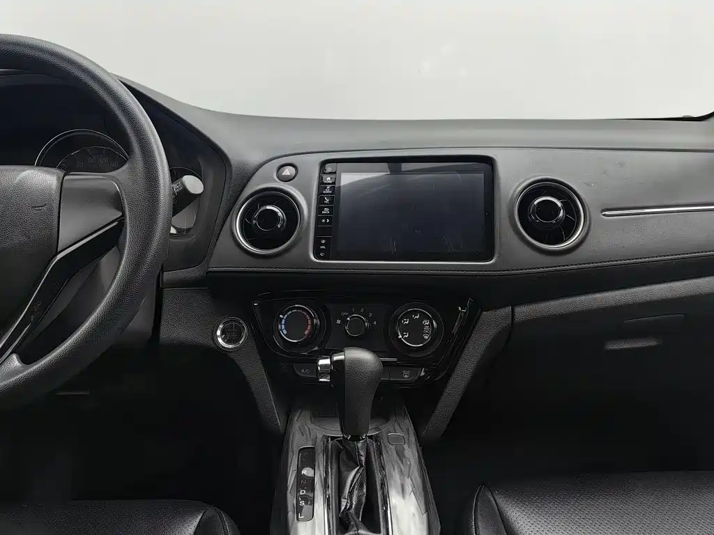Photo 12 - Honda XR-V
