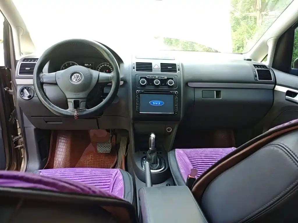 Volkswagen Touran 2015 2015 1.4T DSG Comfort Edition 5-seater
