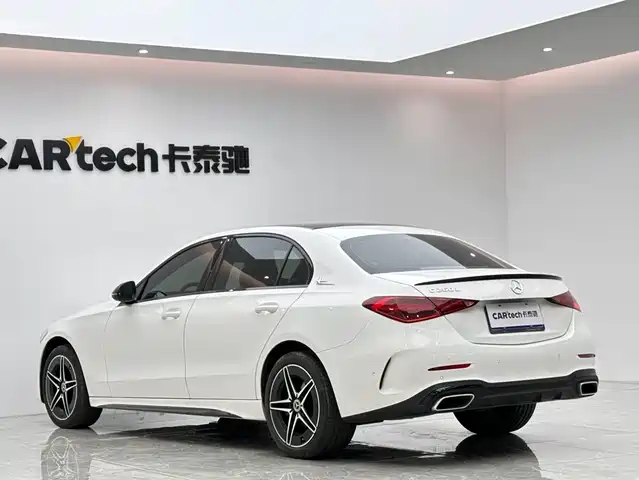 Mercedes-Benz C-Class 2023 Facelift C 260 L Night Sport Edition — фото 3