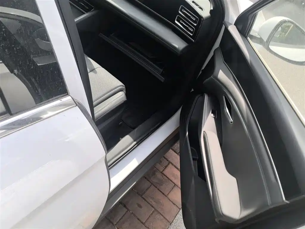 BYD Qin L 2025 DM-i Smart Drive Edition 80KM Leading фото 21