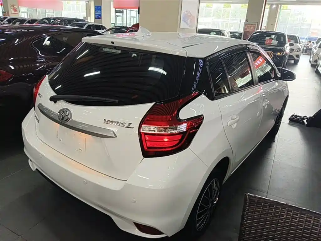 Toyota YARiS L Zhi Xuan 2020 1.5L CVT Leading Edition фото 7