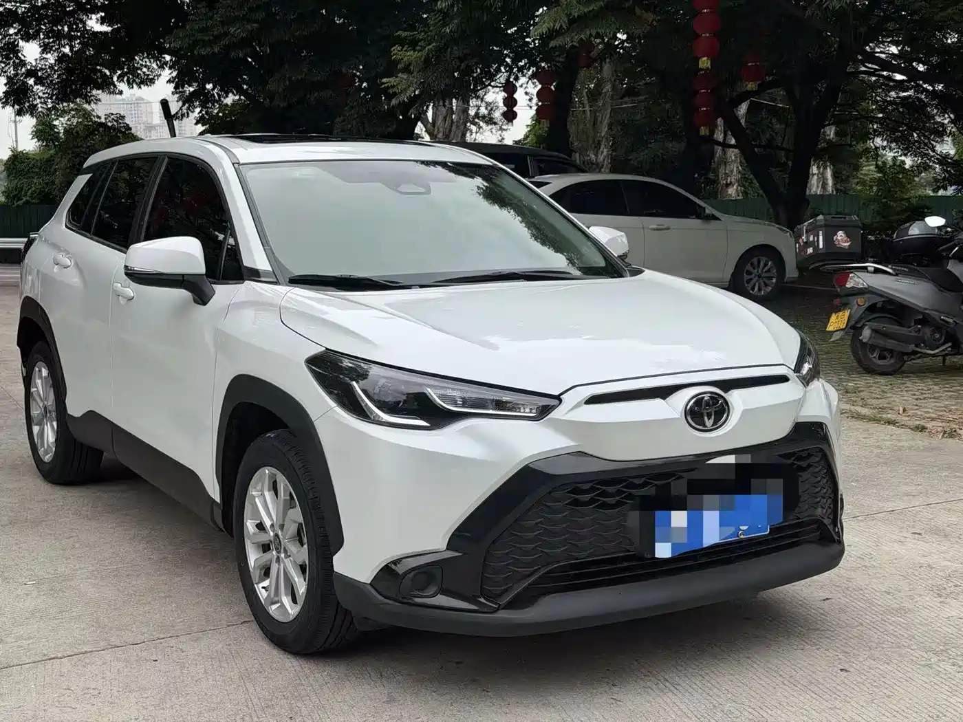 Toyota Frontlander 2023 2.0L CVT Elite Edition фото 3