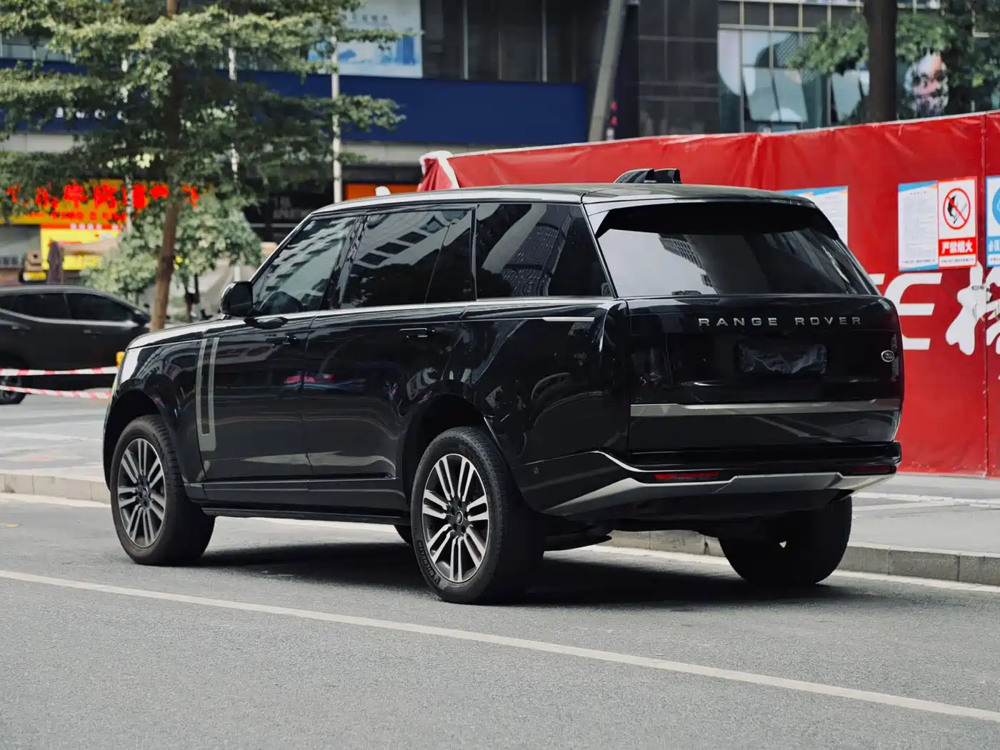 LAND ROVER RANGE ROVER