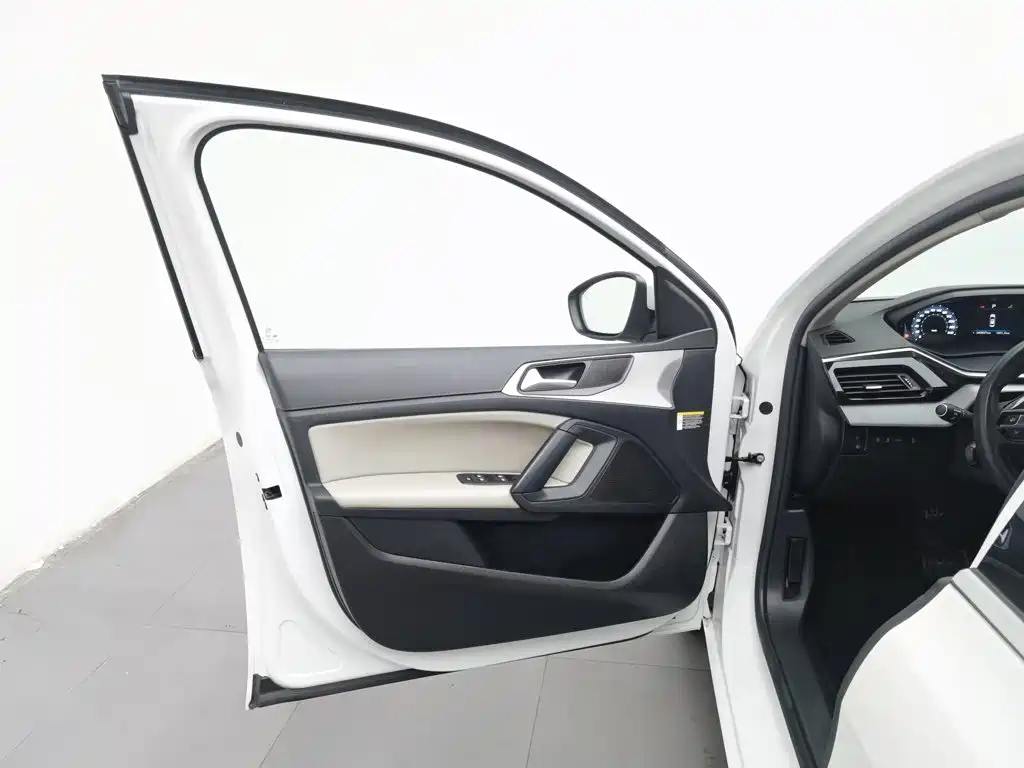 Peugeot 408 2023 2022 1.6T Dream Chaser Edition