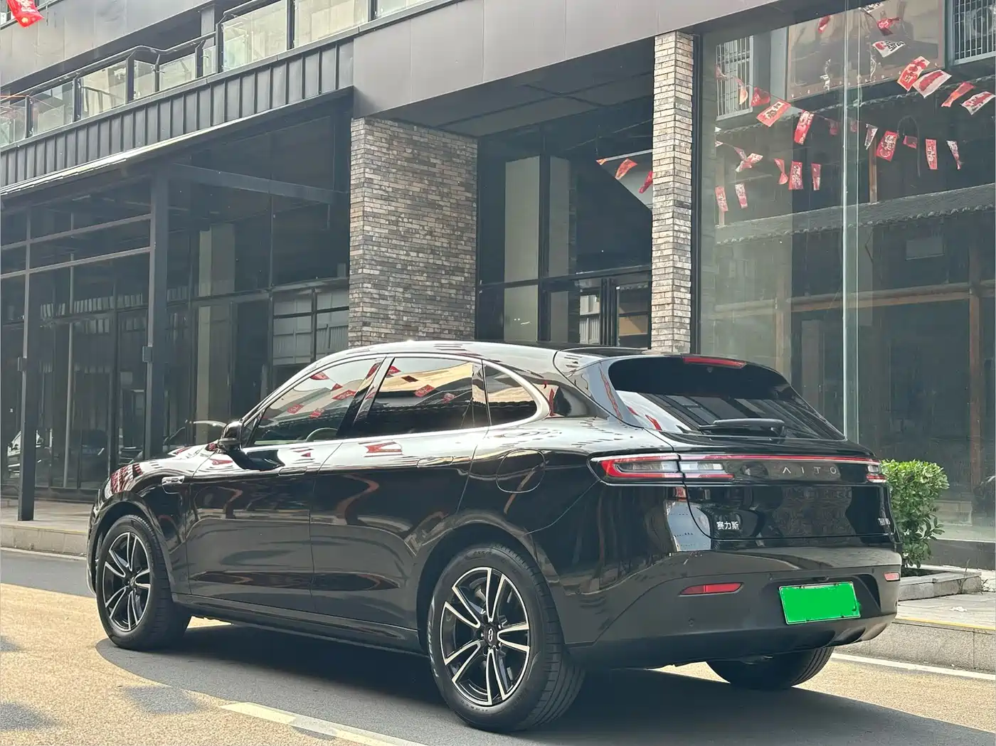 AITO Wenjie AITO M5 2024 Extended Range Max RWD Advanced Smart Driving Edition фото 9