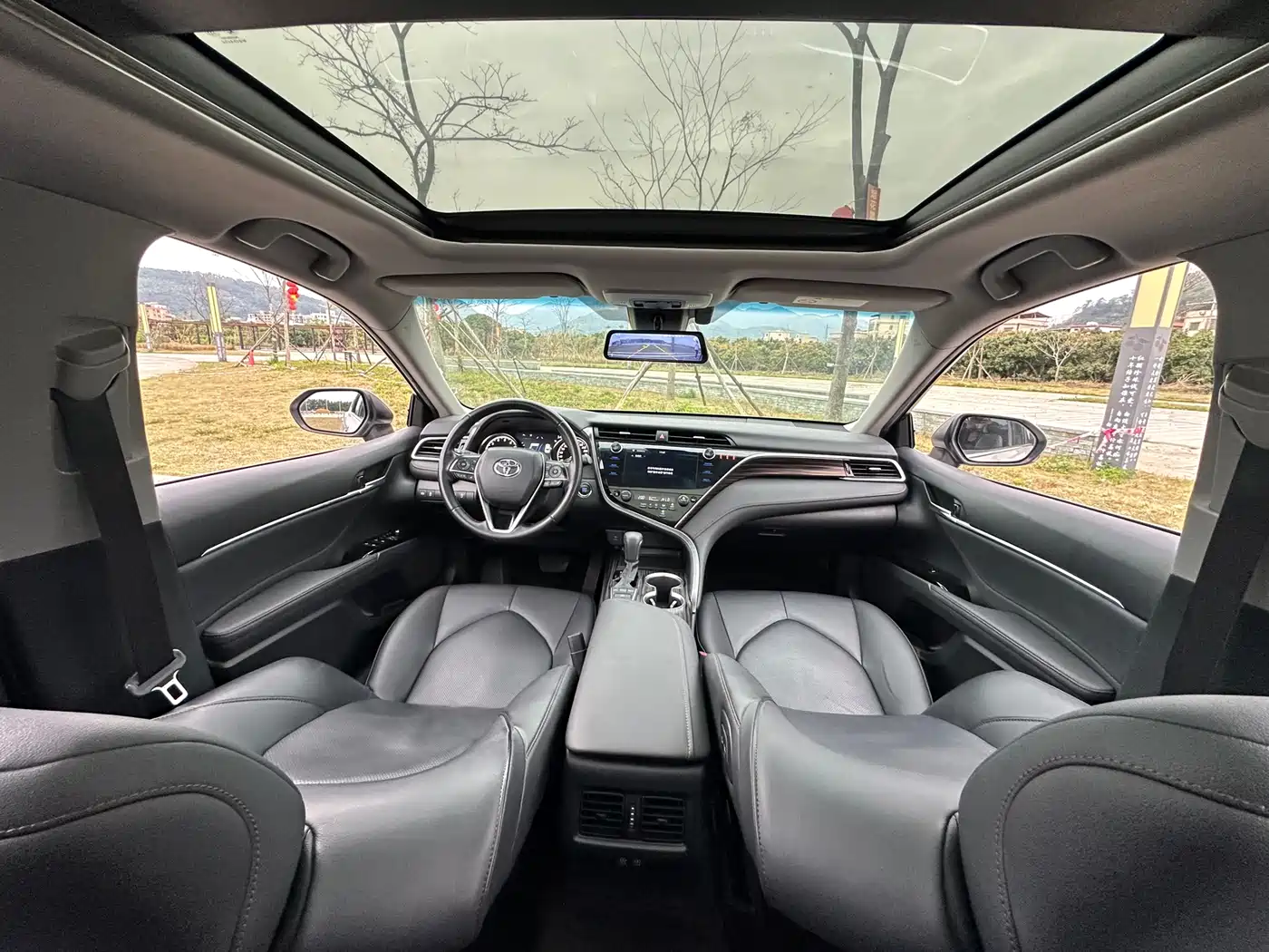 Toyota Camry 2019 2.5G Luxury Edition China VI фото 25