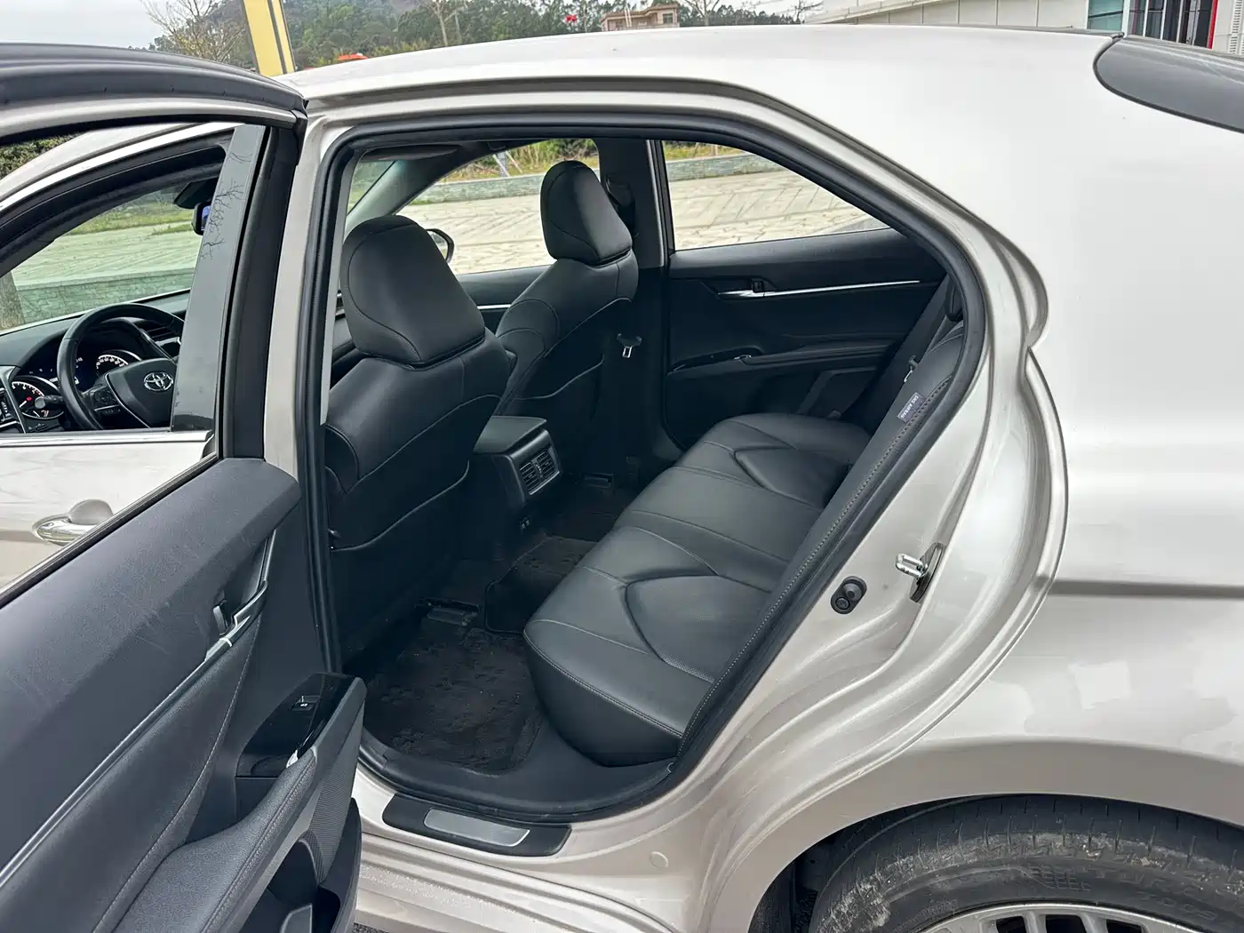 Toyota Camry 2019 2.5G Luxury Edition China VI фото 24