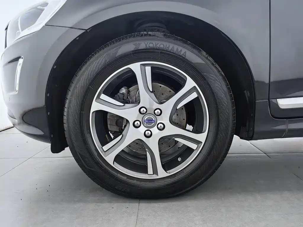 Photo 17 - Volvo XC60