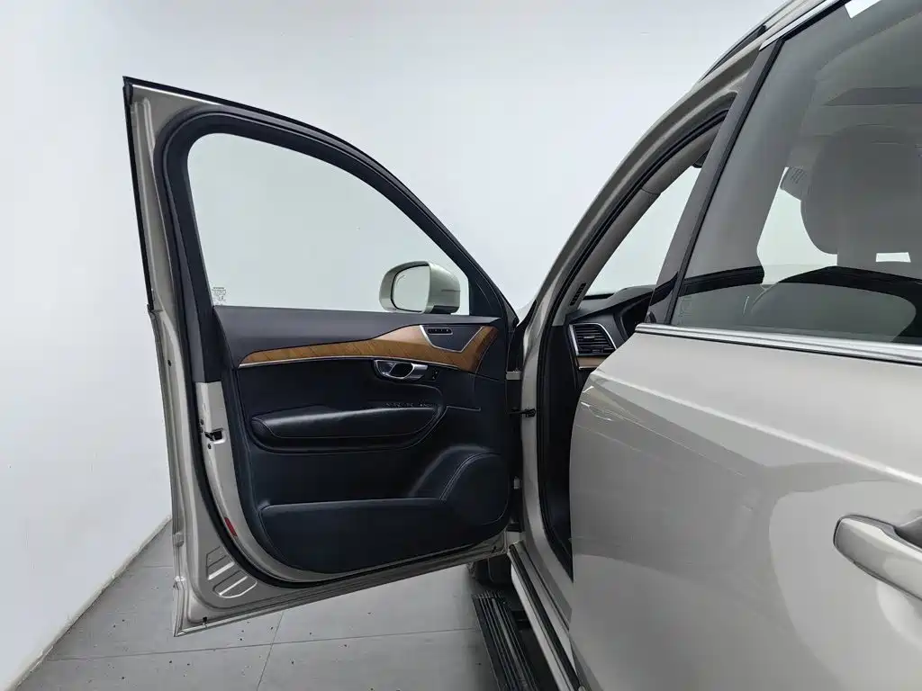 Volvo XC90 2017 2018 T6 Inscription 7-seater