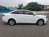 صورة 14 - Geely Emgrand GL