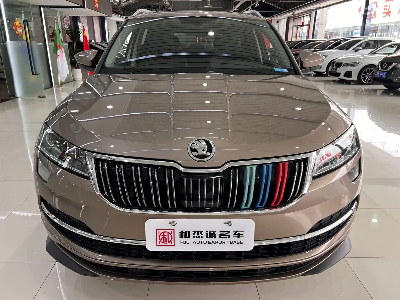 Škoda Karoq 2022 TSI280 Luxury Edition фото 2